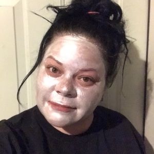 Meet your Posher, Dana